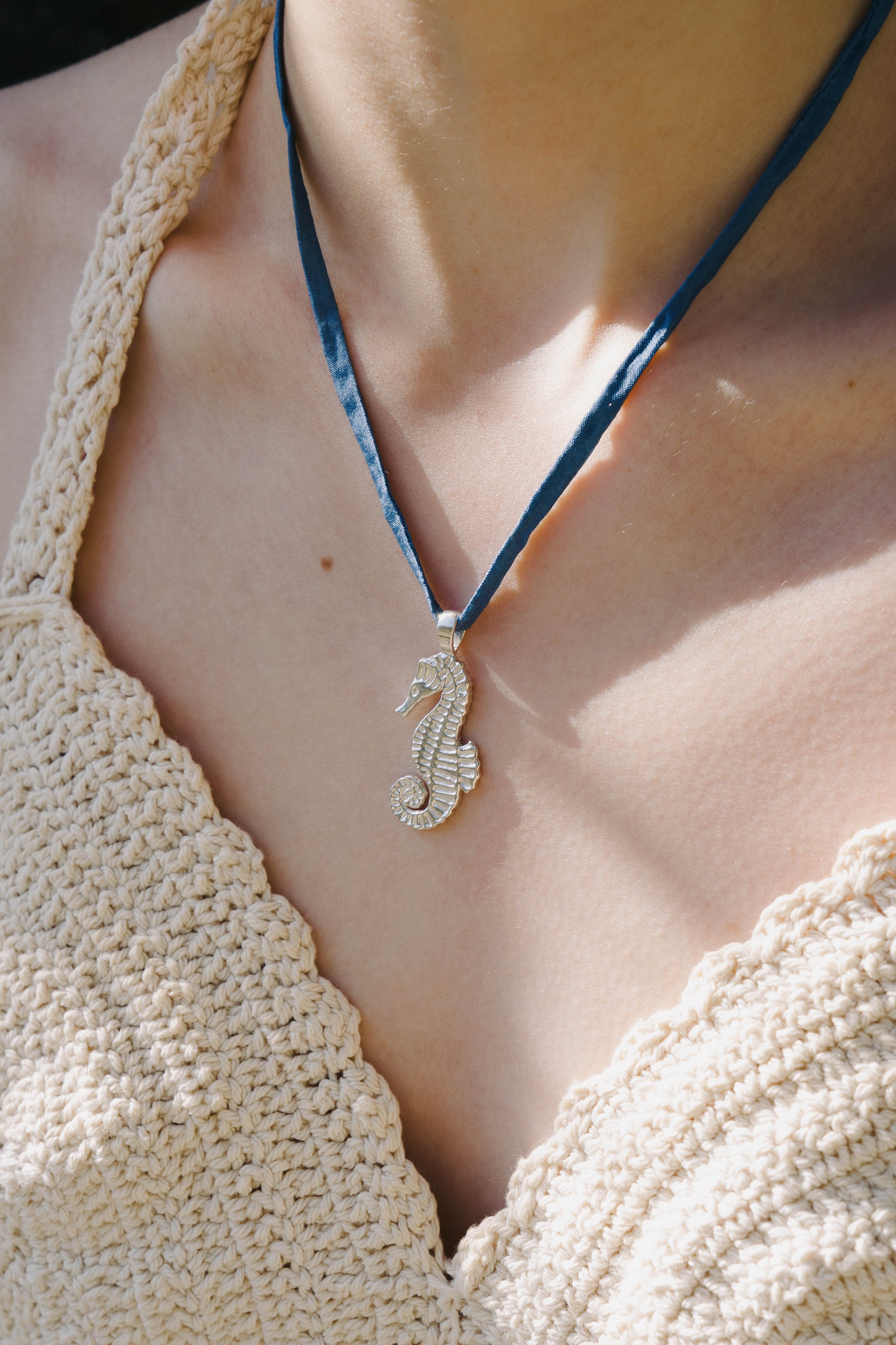 LOYTO STORE｜【Kara Yoo】Margot リボンビーズネックレス