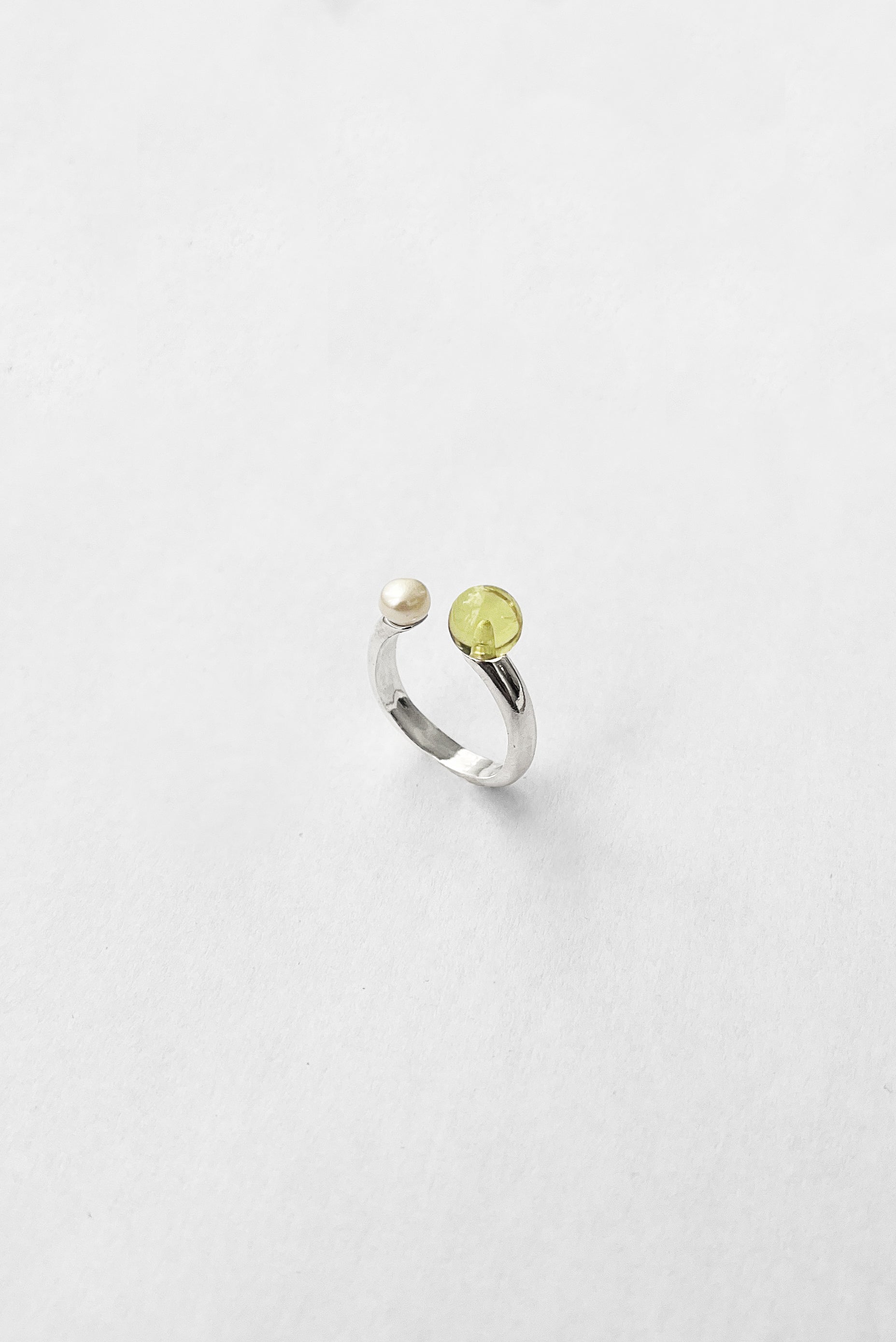 Open Ring Lemon Quartz + Pearl