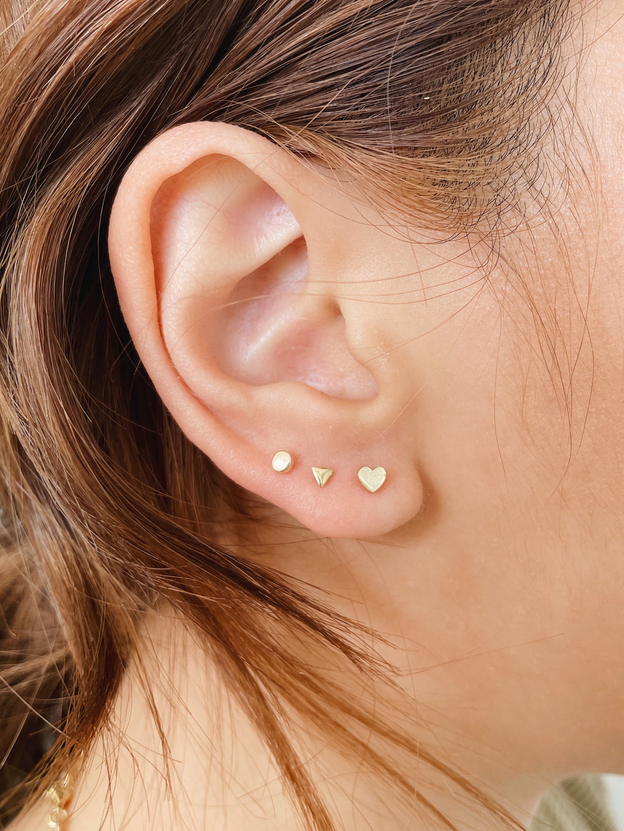 Aimee Studs, Solid 14K Gold – Kara Yoo