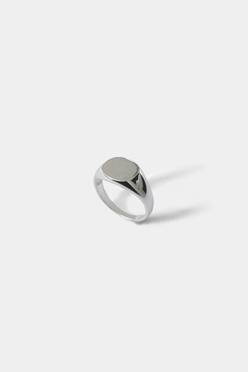 Eden Signet Ring – Kara Yoo